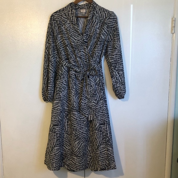 A New Day | Faux Wrap Dress - Picture 2 of 6